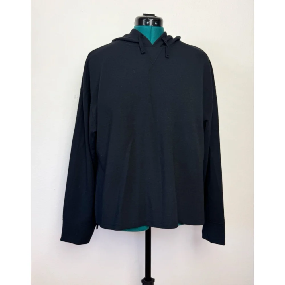 Nike Yoga Dri-Fit Hoodie Women’s Medium Black Lightweight Activewear Training At
